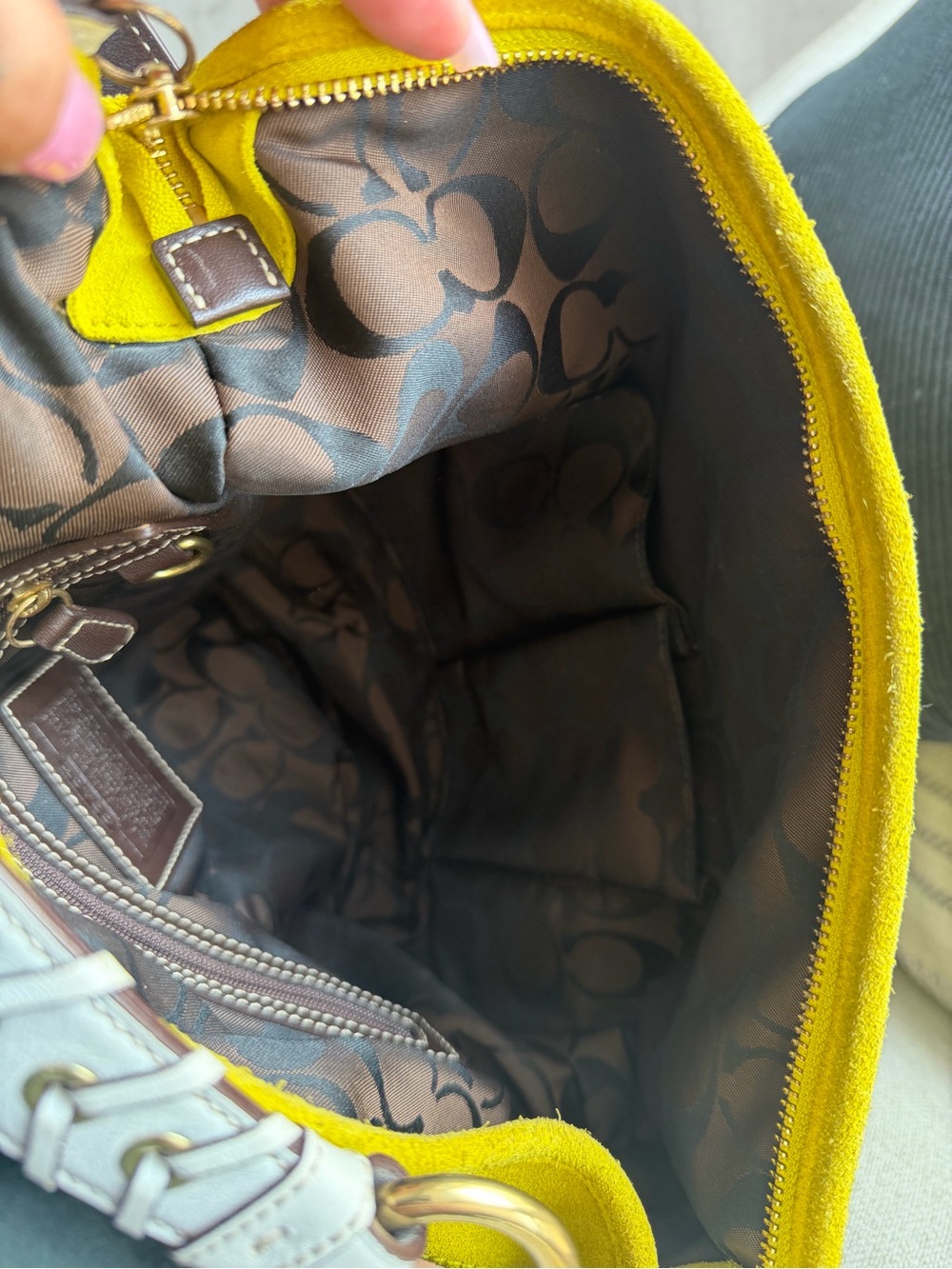 Vintage Y2K Coach Yellow Suede Soho Hobo Bag ☀️ - Picture 7 of 9